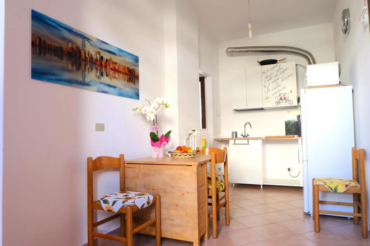 Aria Di Casa B&B Cantu Ngoại thất bức ảnh