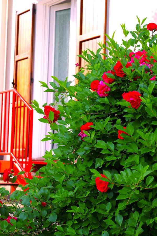 Aria Di Casa B&B Cantu Ngoại thất bức ảnh